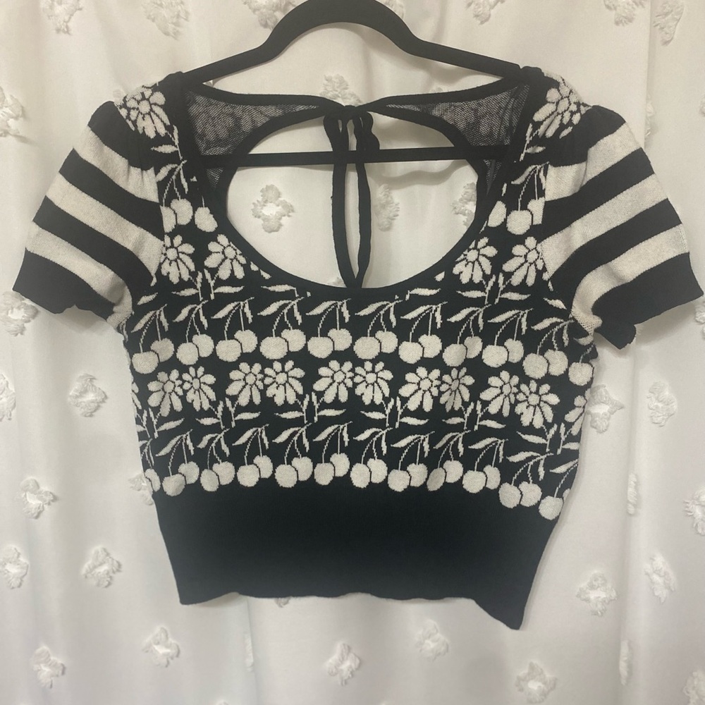 Anthropologie Black and White Floral Striped Women's Sweater